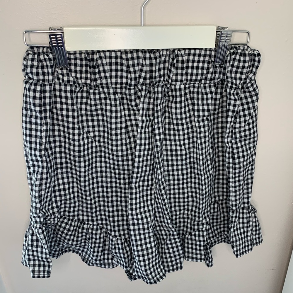 Shein Black and White Checkered Ruffle Shorts